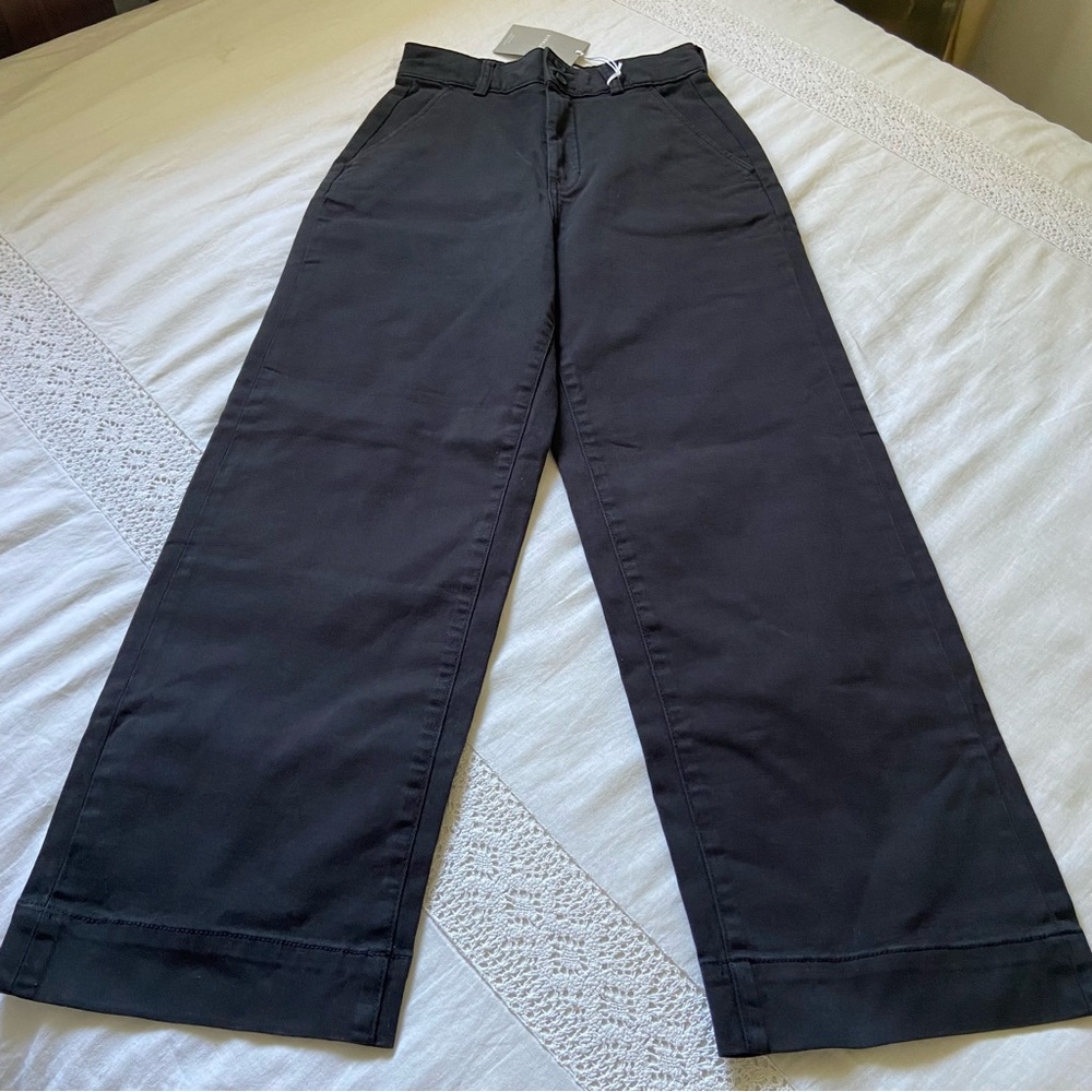 Everlane The Organic Wide-Leg Pant - Picture 10 of 14